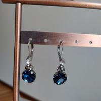 Orecchini pietra blu