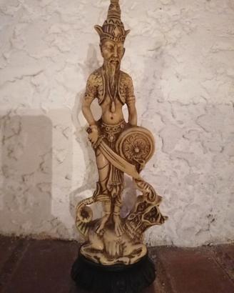 Soprammobili di stile etnico orientale