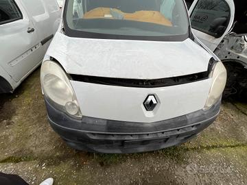 RENAULT KANGOO 2005 PER RICAMBI