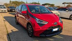TOYOTA Aygo Connect 1.0 VVT-i 72cv CAMERA POSTER