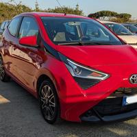 TOYOTA Aygo Connect 1.0 VVT-i 72cv CAMERA POSTER