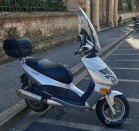 Scooter Aprilia Leonardo 150