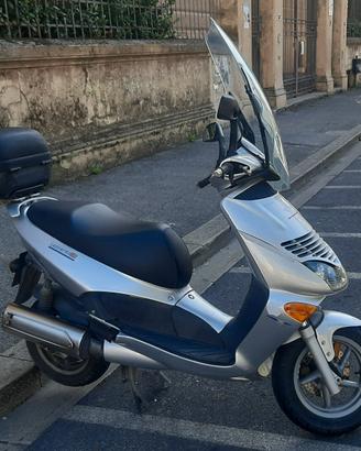 Scooter Aprilia Leonardo 150