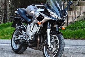 YAMAHA FAZER 600 S