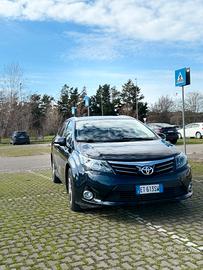 Toyota Avensis 2014