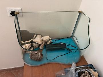 Acuqario per tartarughe con filtro e oggetti