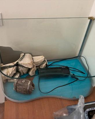 Acuqario per tartarughe con filtro e oggetti