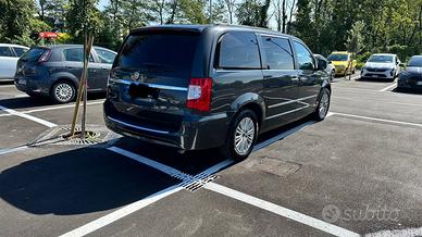 LANCIA VOYAGER 2.8CRD   CV163, 7 posti