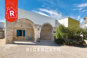 Villa indipendente fronte mare