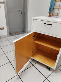 Mobile laccaccato bianco bagno, entrata