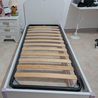 lettino con materasso