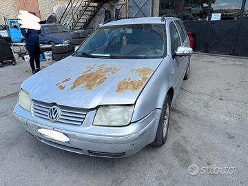 Ricambi Volkswagen Bora Variant 1.9 TDI del 2002