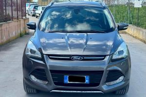 Ford Kuga 2.0 TDCI 140 CV 4WD Powershift Titanium