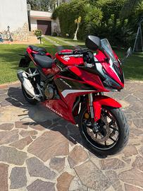Honda CBR 500R 2024 - Rosso Honda - Solo 6.877 km