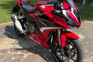 Honda CBR 500R 2024 - Rosso Honda - Solo 6.877 km