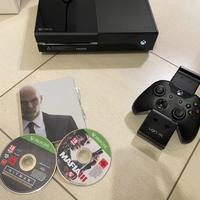 Xbox one + giochi + controller + base ricarica