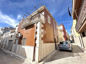 CASA INDIPENDENTE A CANOSA DI PUGLIA