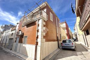 CASA INDIPENDENTE A CANOSA DI PUGLIA