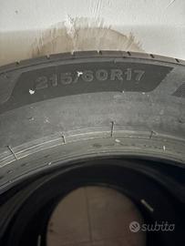 Pneumatici 215/60/17