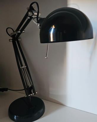 lampada da scrivania, ufficio 