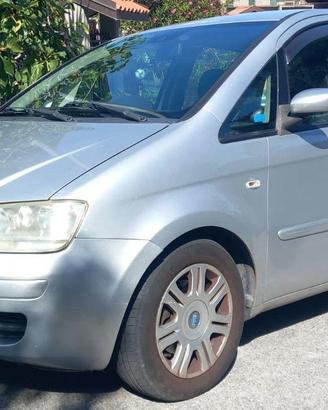 Fiat Idea 1.3 Multijet 90 CV