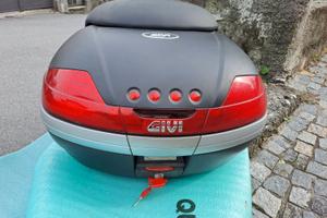 Bauletto posteriore  Givi V46 per moto