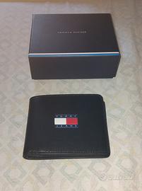 Portafoglio in pelle nero Tommy Hilfiger 