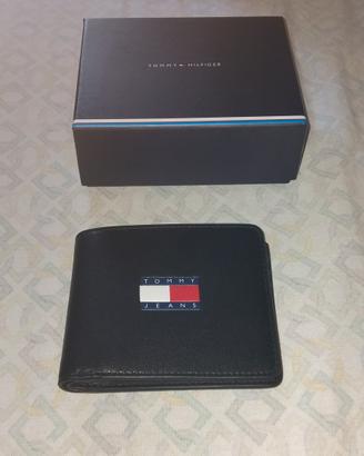 Portafoglio in pelle nero Tommy Hilfiger 