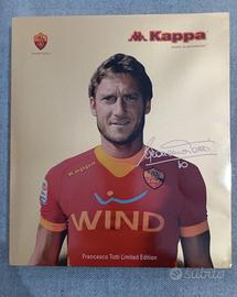 Maglietta nuova con dedica autografata Totti
