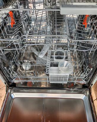 lavastoviglie Hotpoint Ariston
