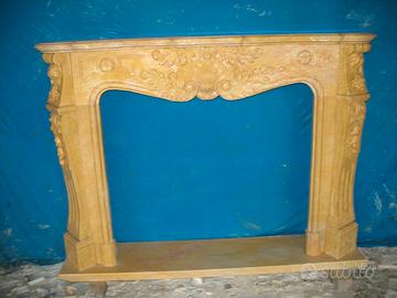 Cornice in marmo per camino