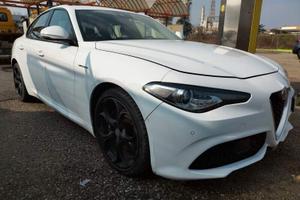 Alfa Romeo Giulia 2.2 Turbodiesel 210 CV AT8 AWD Q