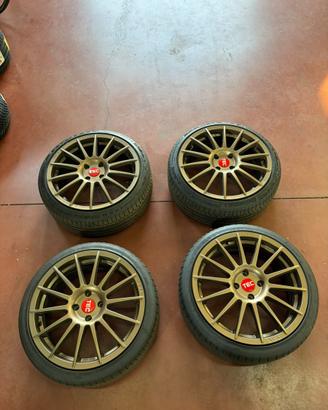 Cerchi tec montati su ford fiesta 8.0JX18H2