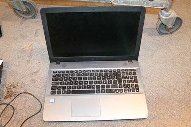 Notebook ASUS asus F541U i5 7th Gen - SSD