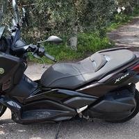 Yamaha xmax 300 tech max 