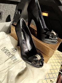 Scarpe eleganti da donna con tacco alto