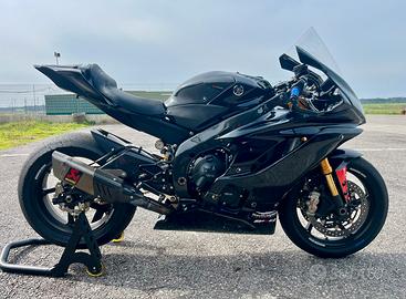 Yamaha R6 2018 pronto pista/gara