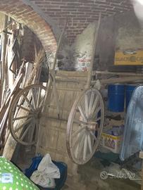 antico carro agricolo