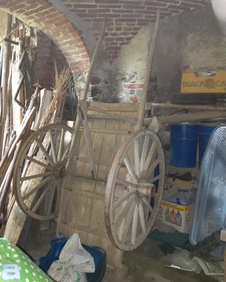 antico carro agricolo