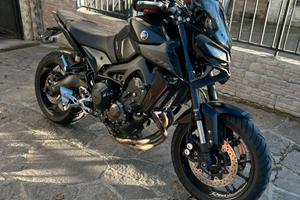 Yamaha MT-09 Tech Black