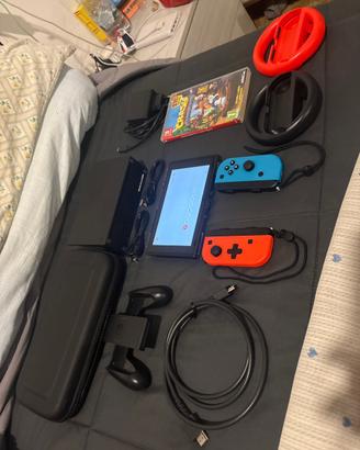 Nintendo Switch V2 + Gioco, Custodia e Accessori