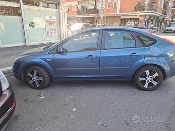 Ford Focus 1.6  115 cv 2005 5 pt benzina  Euro 4