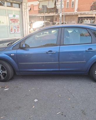 Ford Focus 1.6  115 cv 2005 5 pt benzina  Euro 4