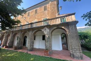 5 LOCALI A SUBIACO