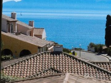 Casa con splendida vista mare a 200 m dal mare
