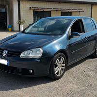 Volkswagen Golf 1.6 benzina/GPL x neopatentati 