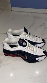 NIKE Shox R4 Midnight Navy