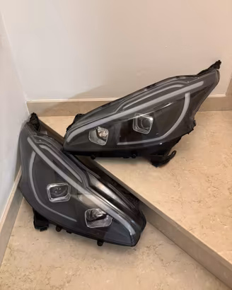 Coppia Fari Anteriori LED LTI Tuning Neri