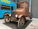 ford-tt-originale-anni-20-con-veicolo-moderno