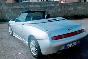 alfa romeo spider